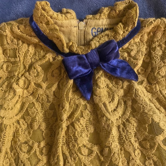 Genuine Kids From Oshkosh Lace Dress - Picture 3 of 11